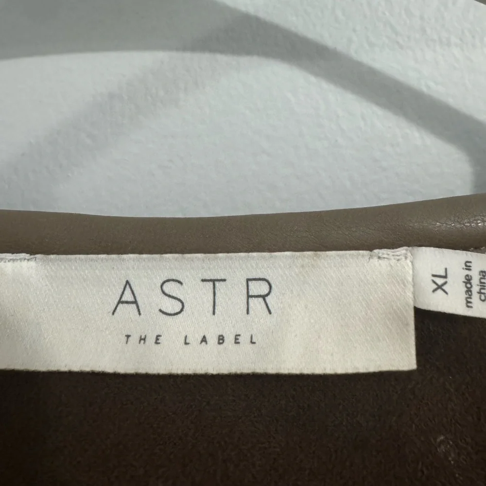 ASTR The Label Stacy Faux Fur Zip Jacket Brown Women’s Size XL Revolve